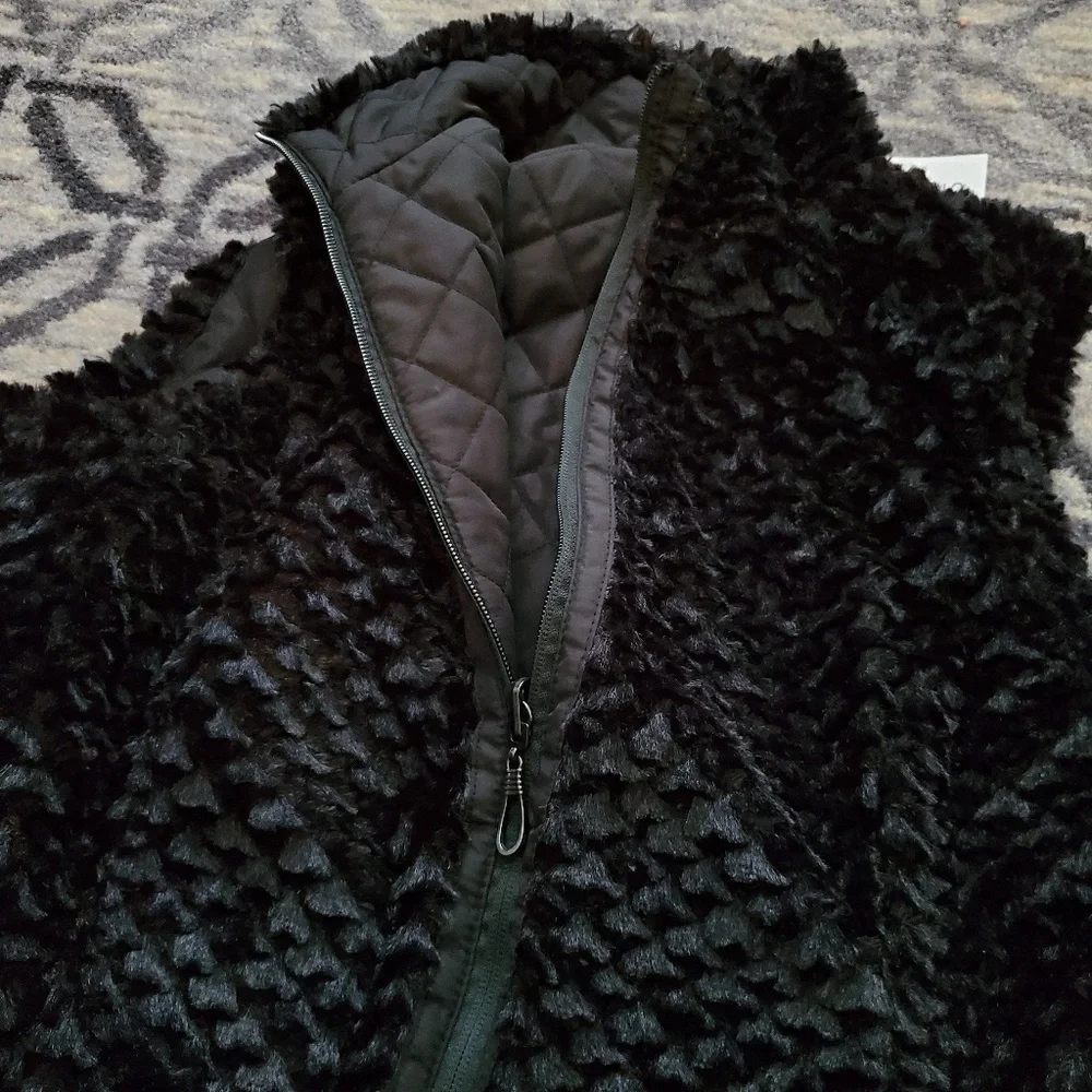 Denim & Co. Womens Reversible Black Vest NWT